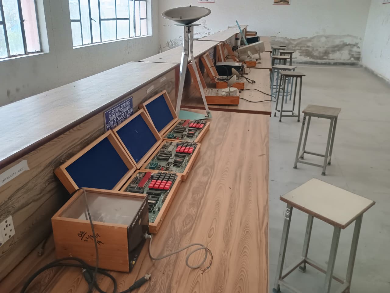 Electronics And Communication Lab